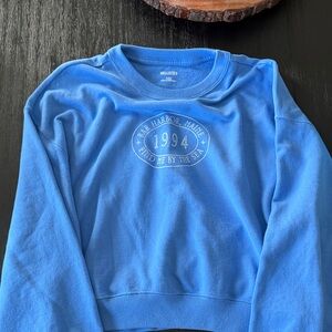 Hollister Sky Blue Graphic cropped Sweatshirt